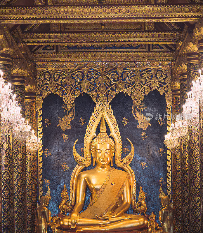 美丽的Nang phaya佛像在Nang phaya寺(Wat Nang phaya)在泰国的五尊benjaphakee雕像